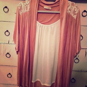 Dusty rose short sleeve w/ white partial shirt